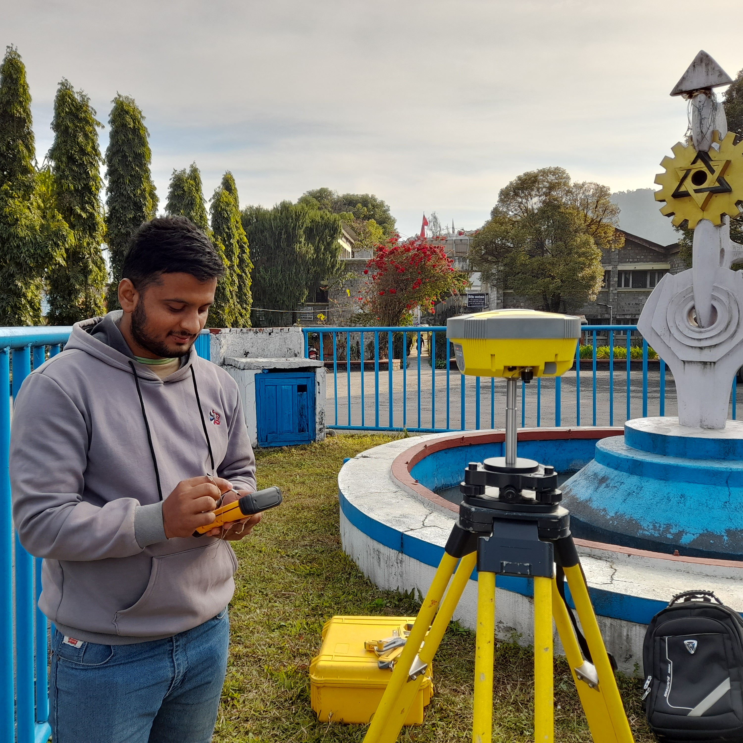 GPS and DGPS field collection